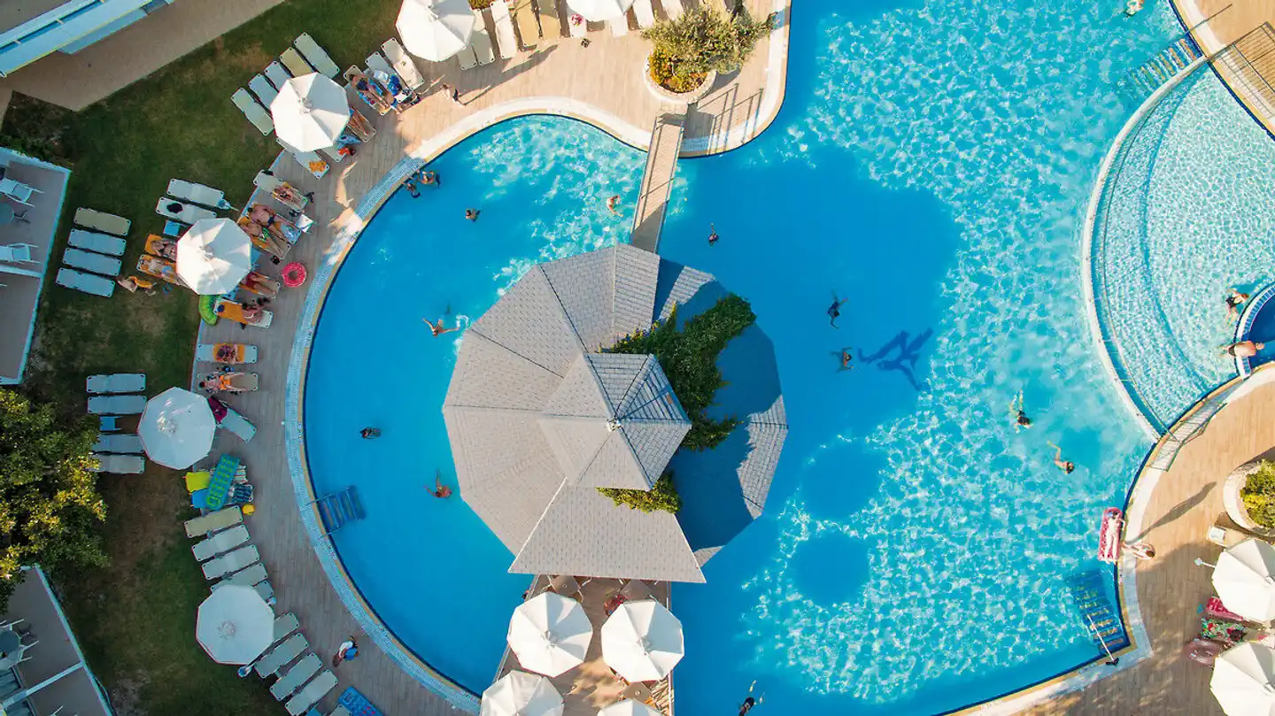 Lydia Maris Pool
