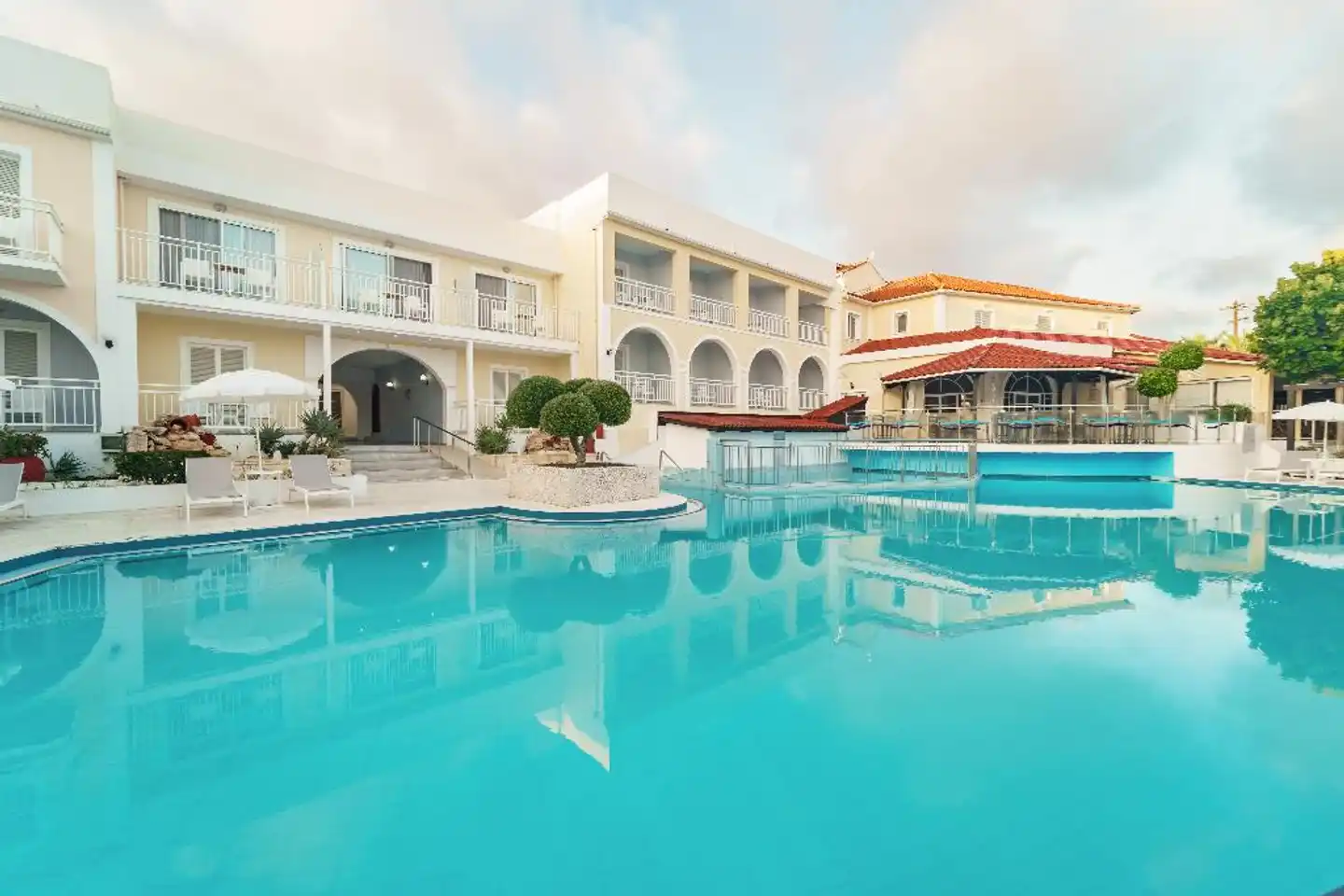 Diana Palace Pool