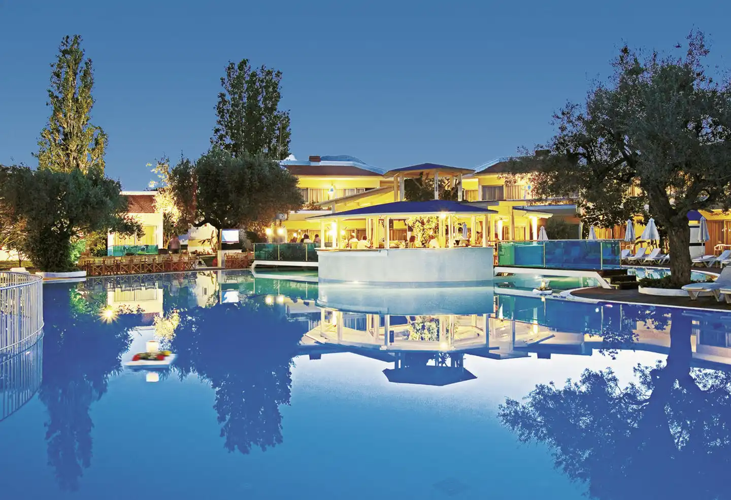 Lydia Maris Pool