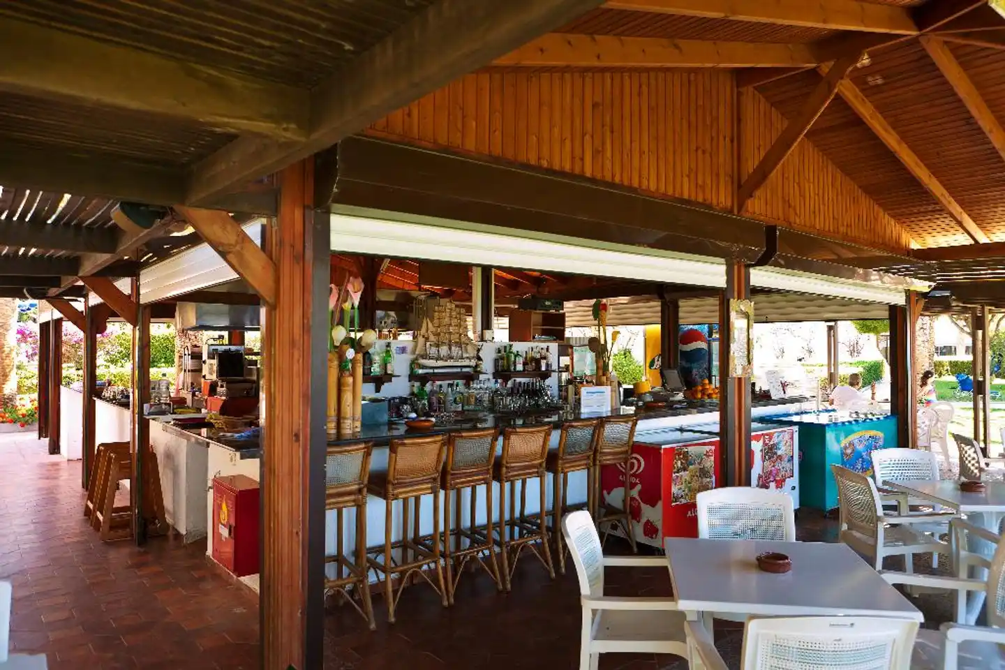 Blue Horizon Bar
