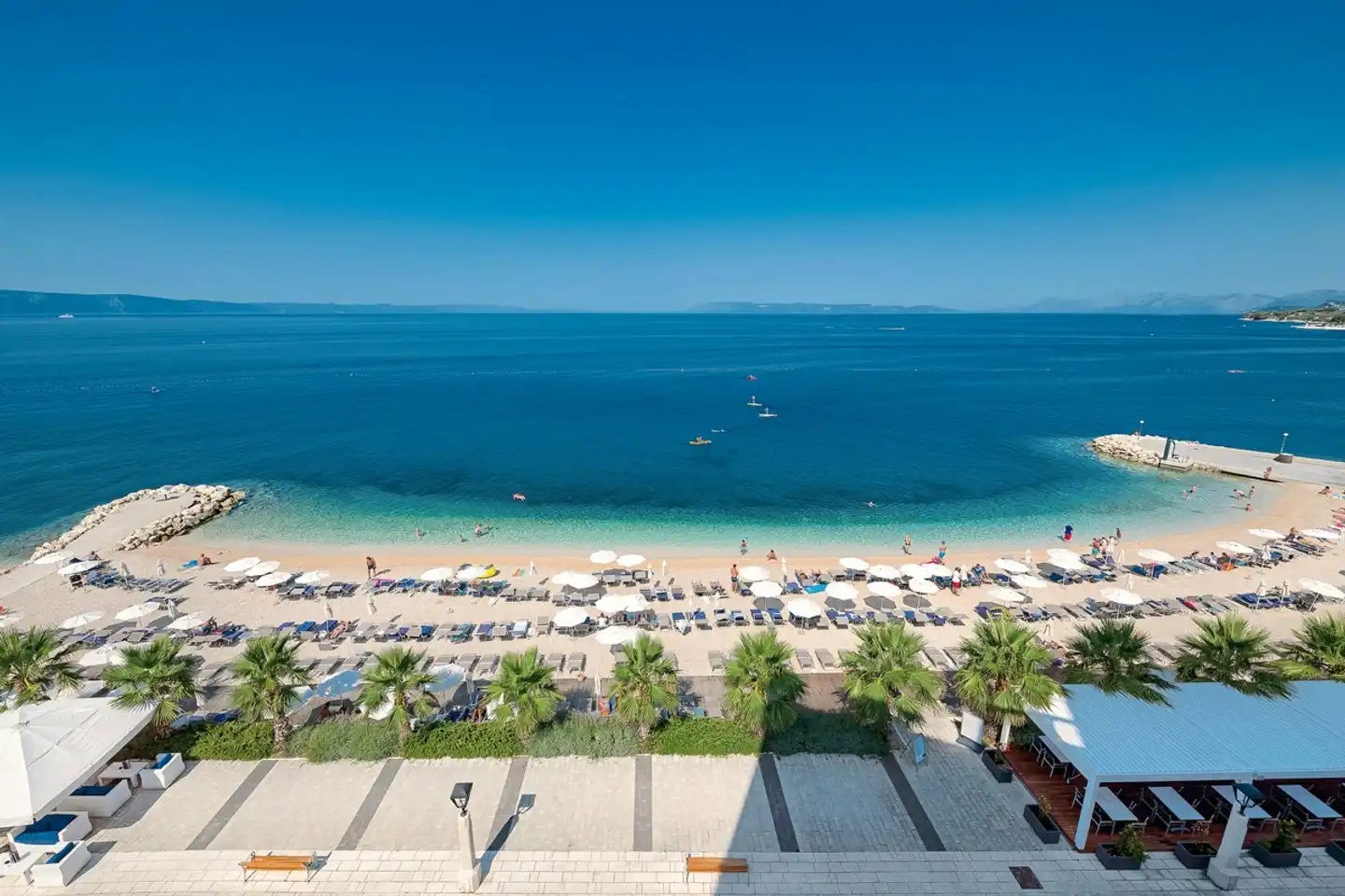 Medora Auri Family Beach Resort Strand