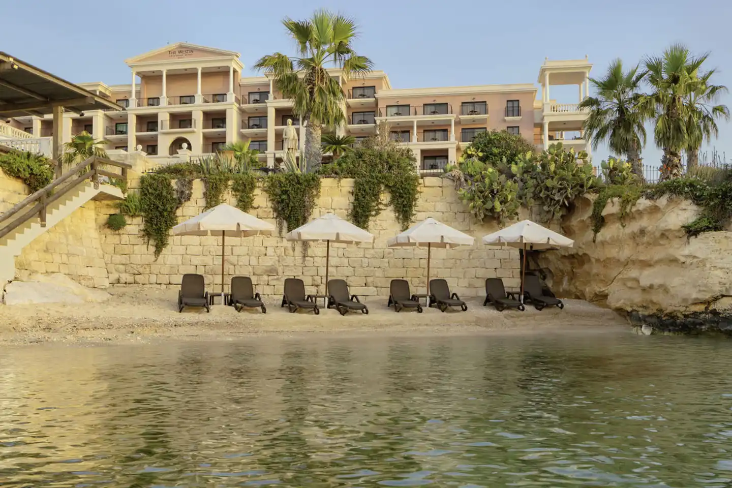 The Westin Dragonara Resort Aussenansicht