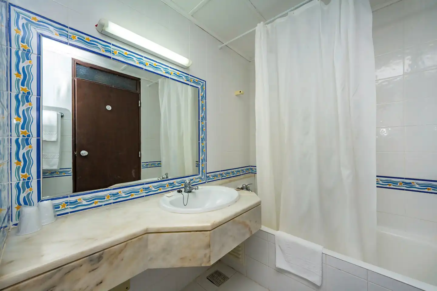Auramar Beach Resort Badezimmer