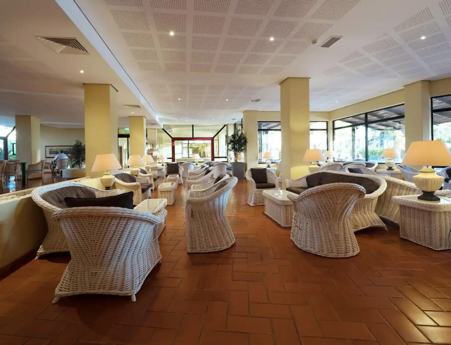 Dom Pedro Marina Lobby
