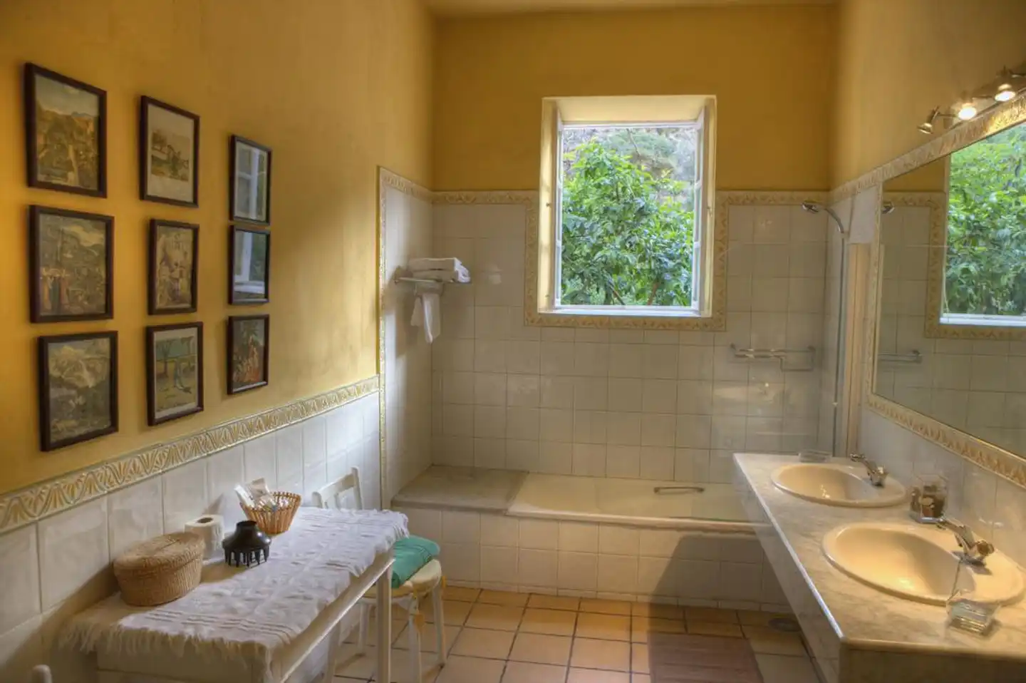Rural Hotel Finca Las Longueras Badezimmer
