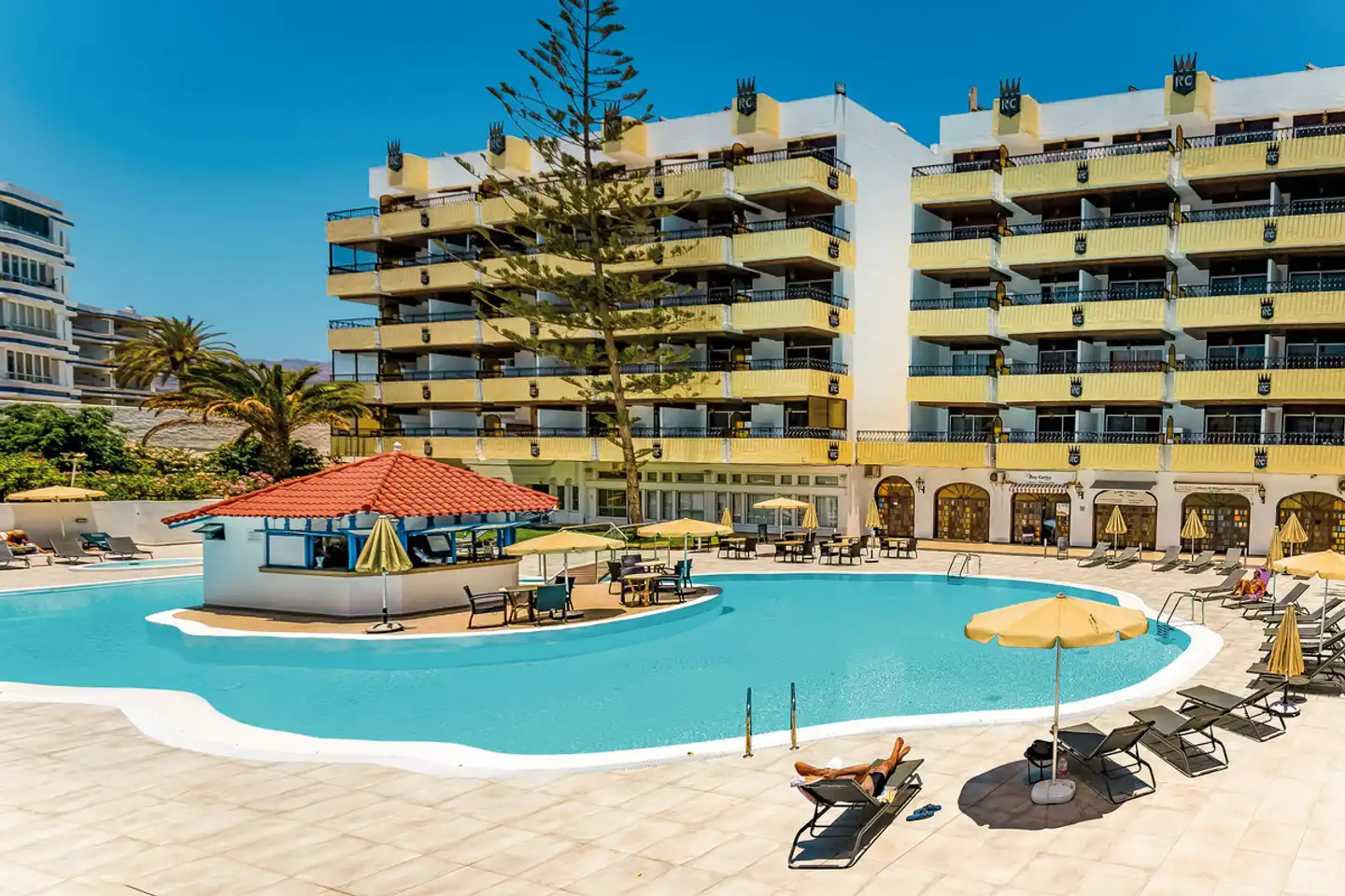 Rey Carlos Pool