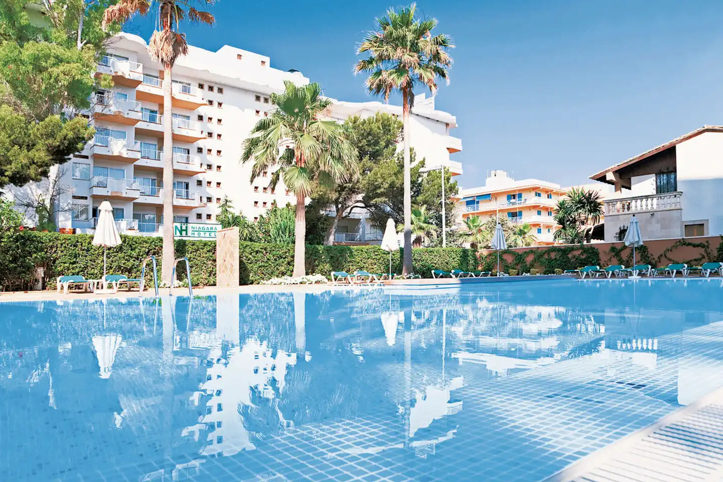 THB Niágara Pool