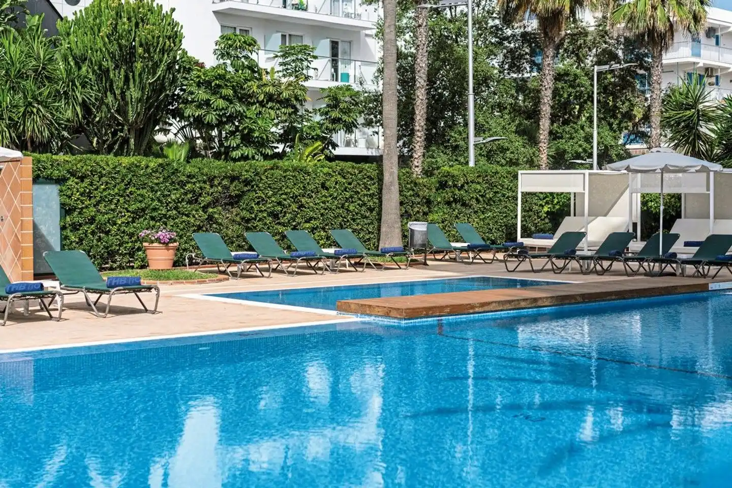 THB Niágara Pool