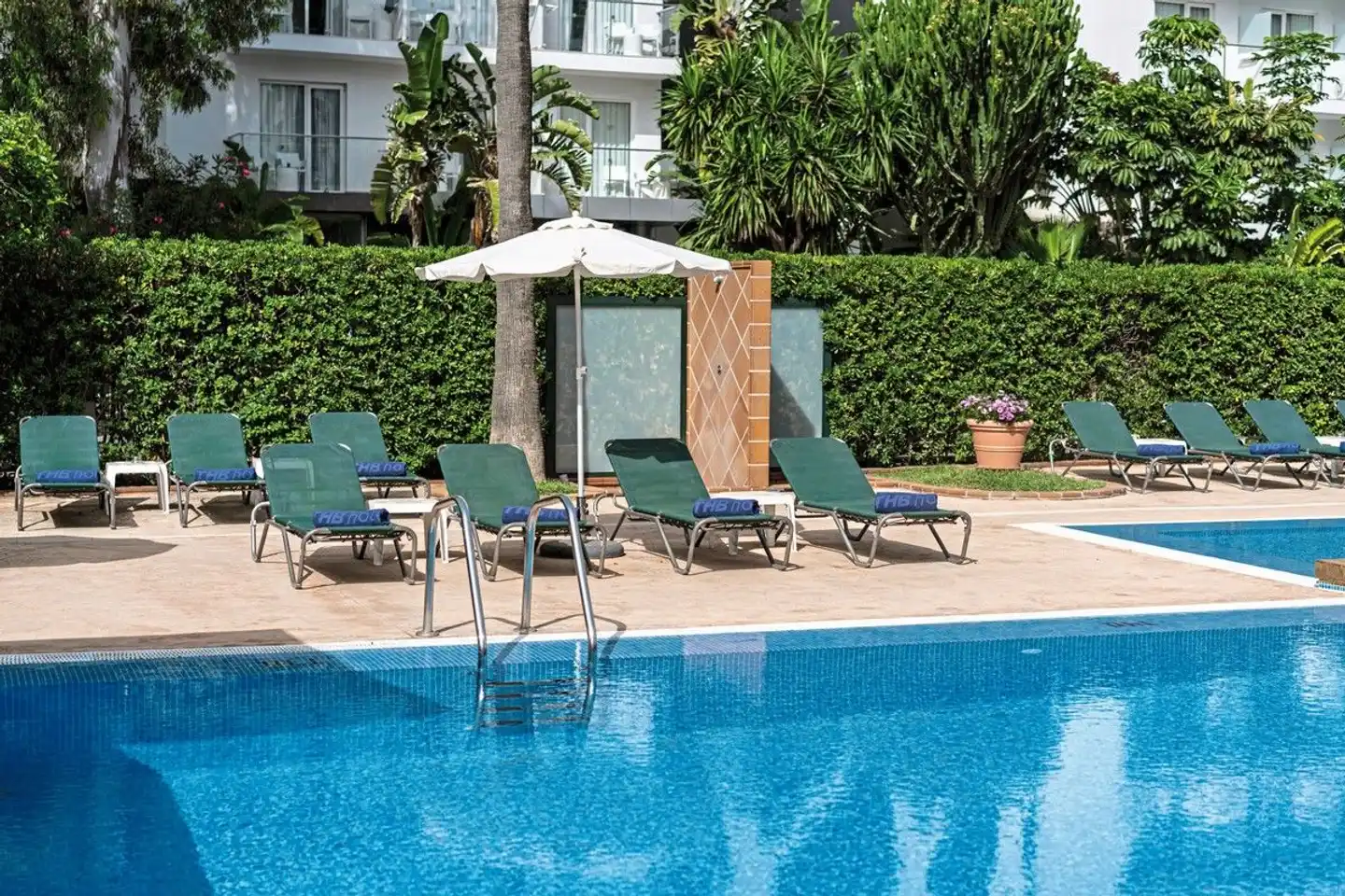 THB Niágara Pool