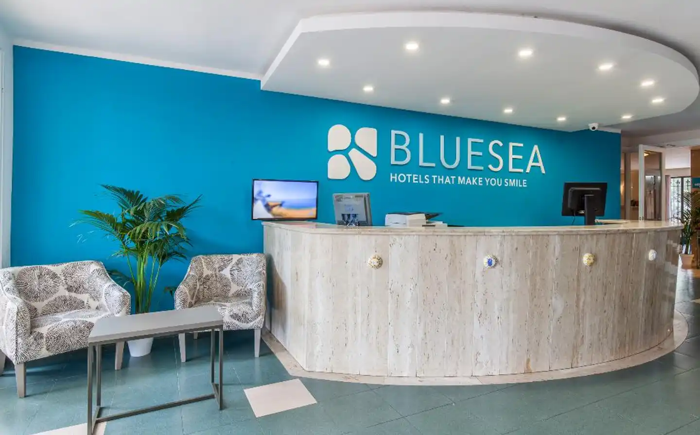 BLUESEA Costa Verde Lobby