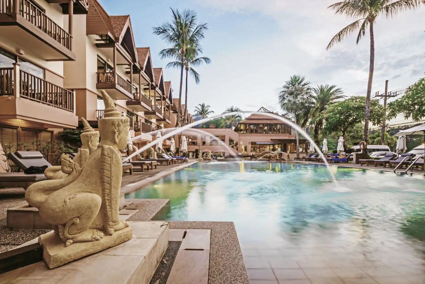 Seaview Patong Hotel Pool