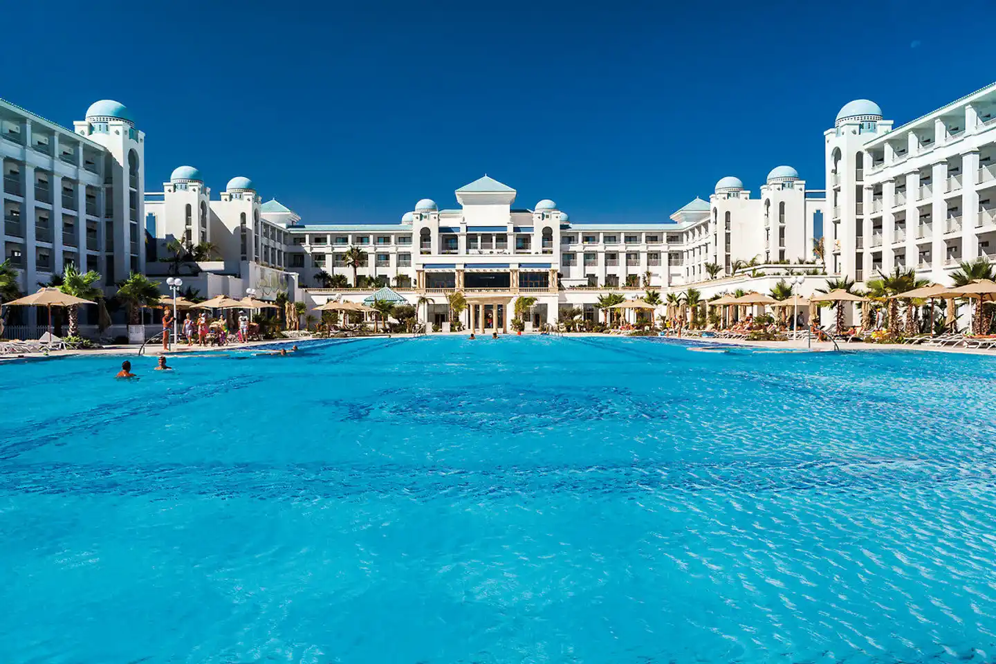Barcelo Concorde Green Park Palace Aussenansicht