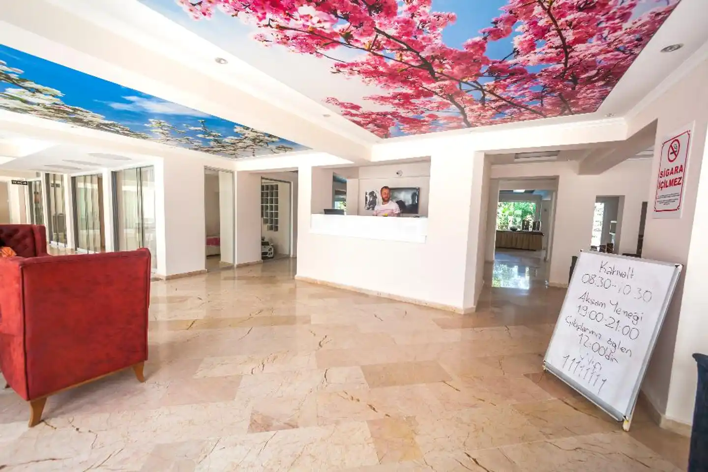 Marla Lobby