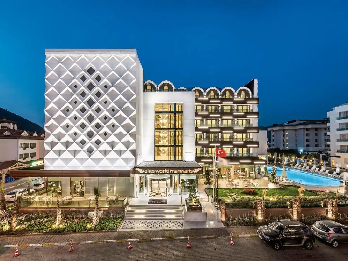 Elite World Marmaris Aussenansicht