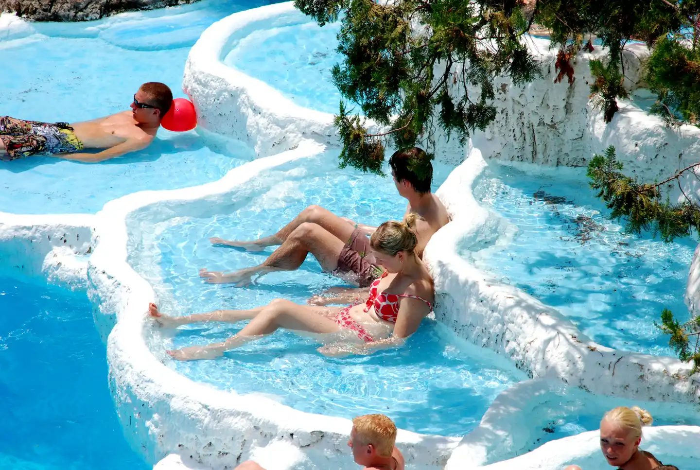 Boulevard Pool