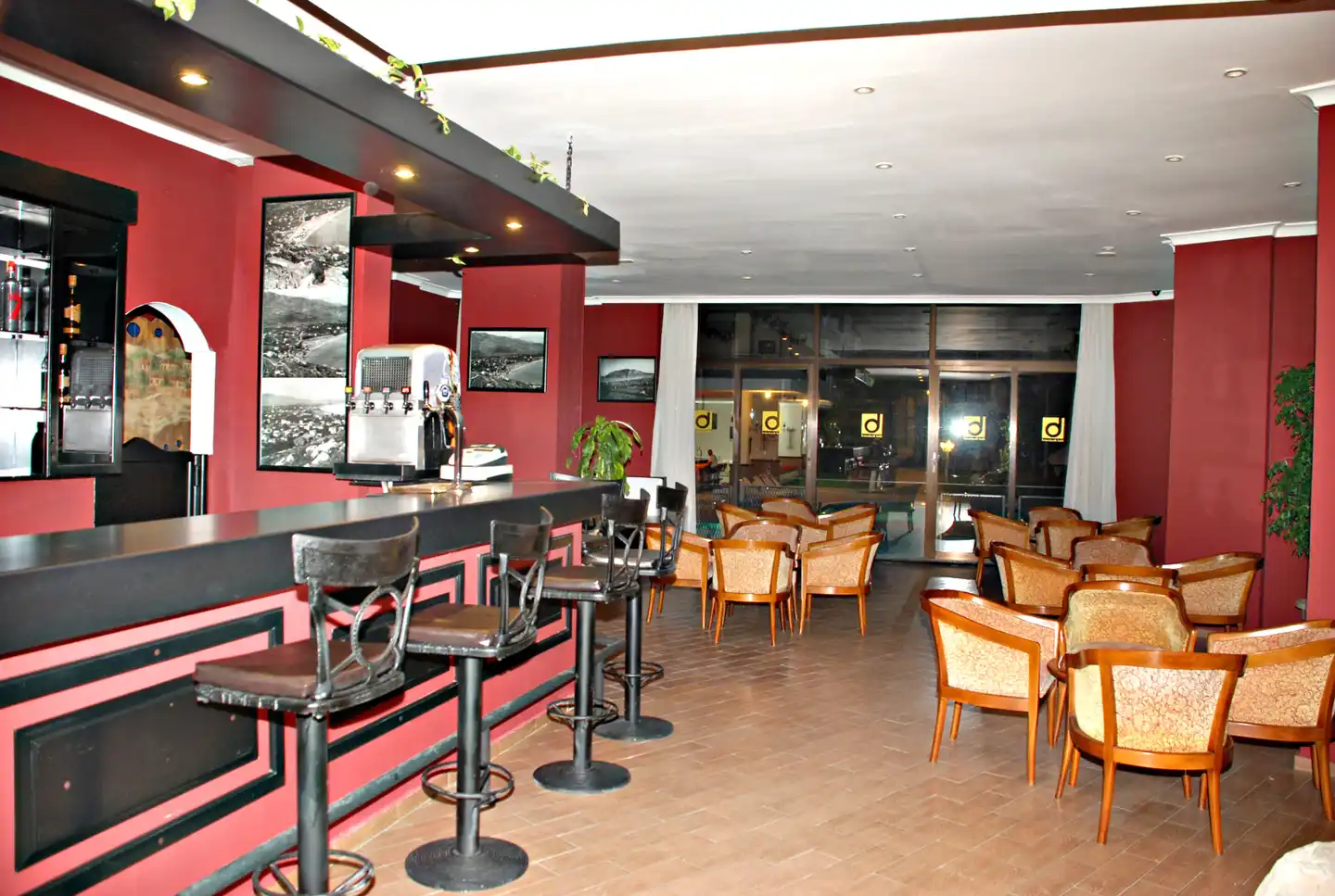 Boulevard Bar