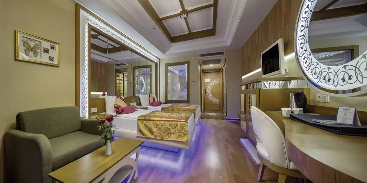 Granada Luxury Okurcalar Hotel Wohnbeispiel