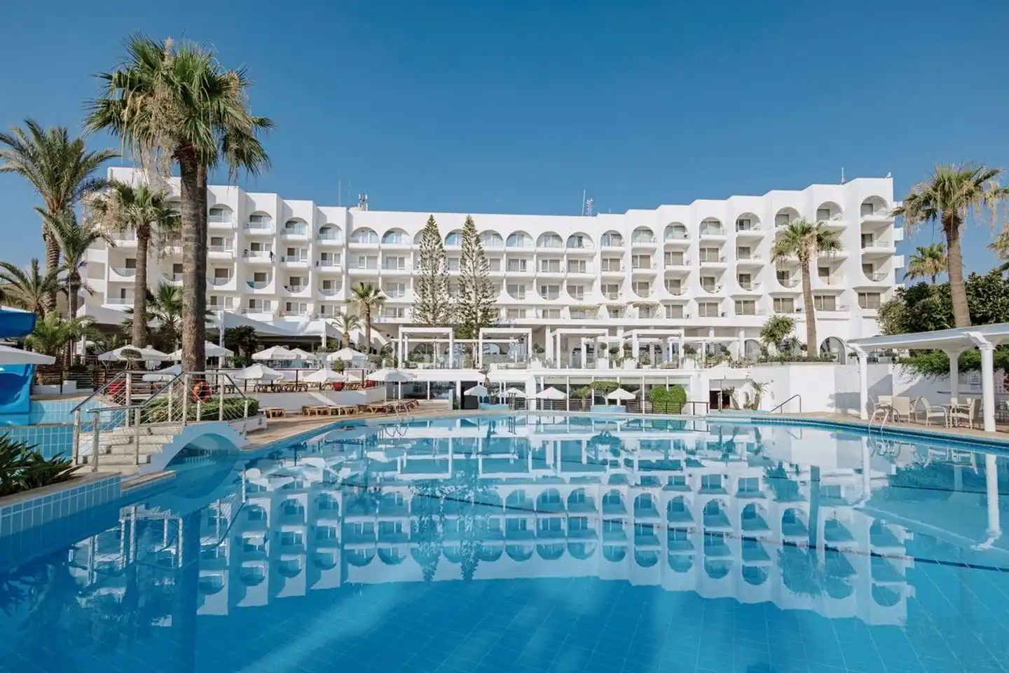 The Golden Coast Beach Pool