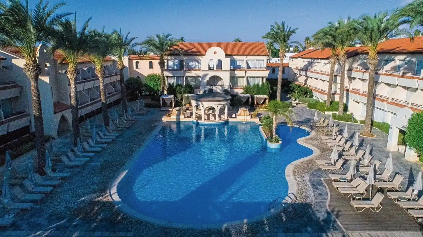 Napa Plaza Pool