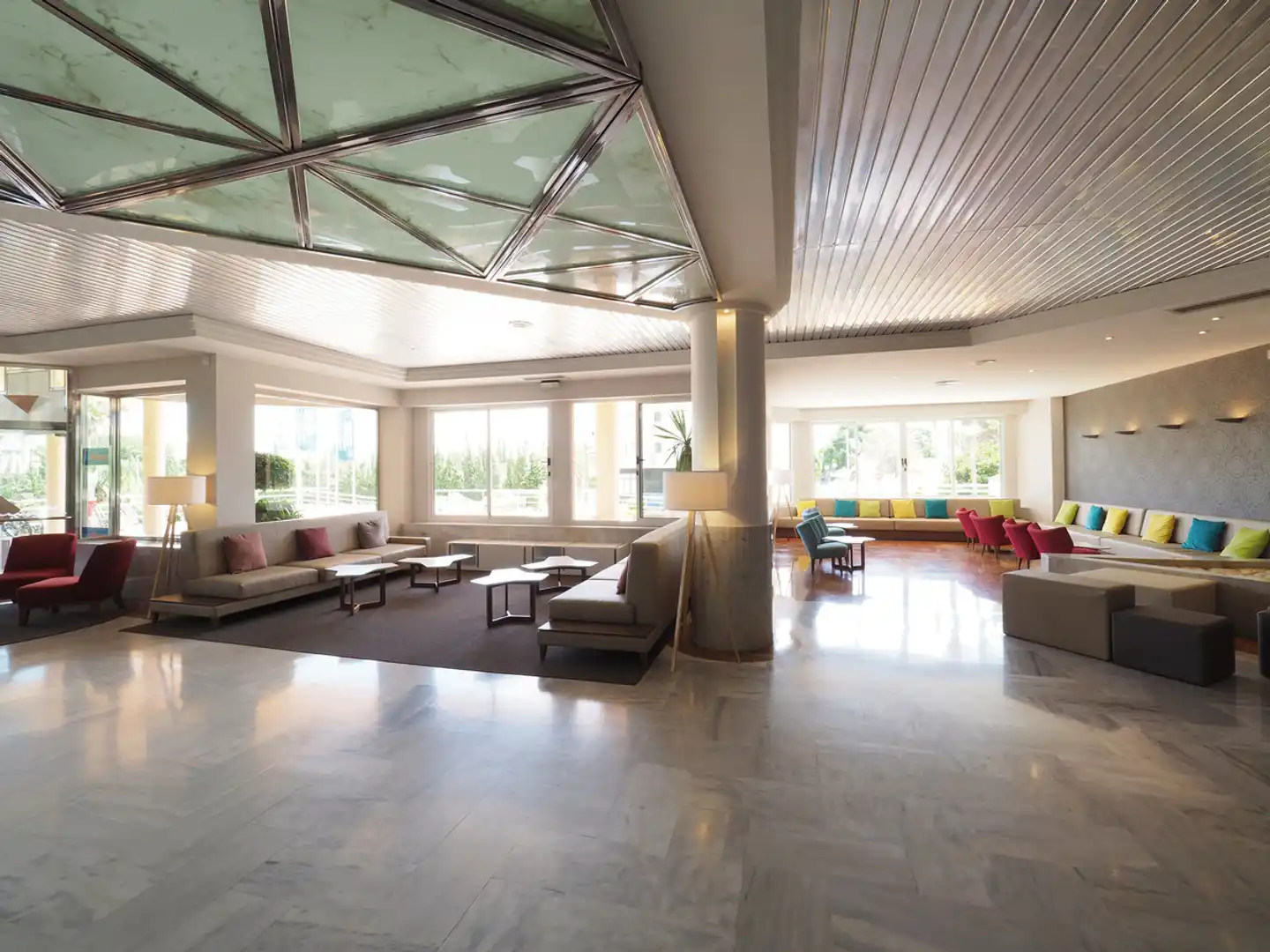 Mariant Park Lobby