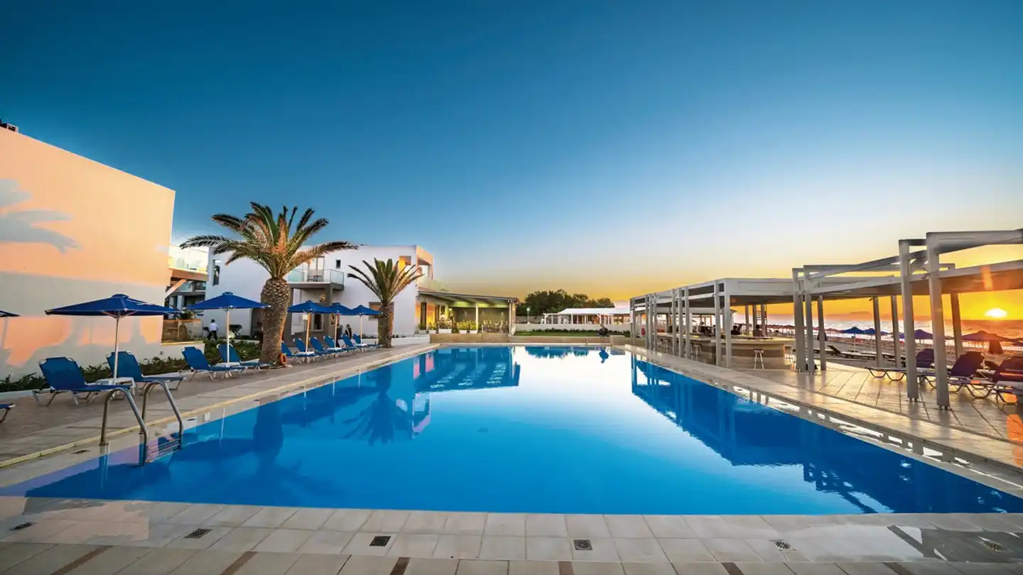 Adele Beach Pool