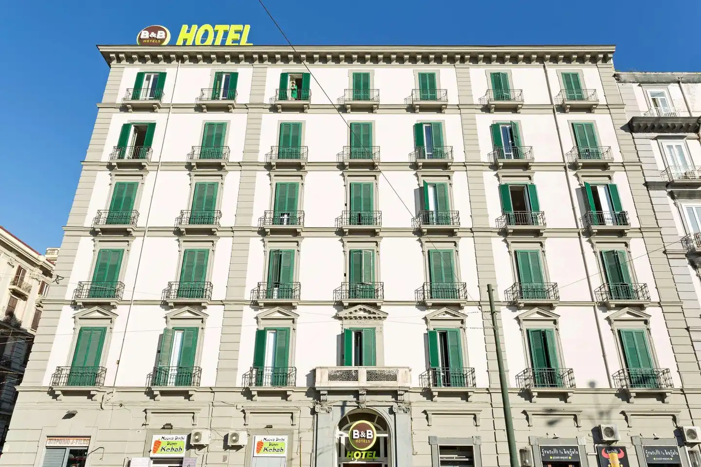 B&B Hotel Napoli Aussenansicht