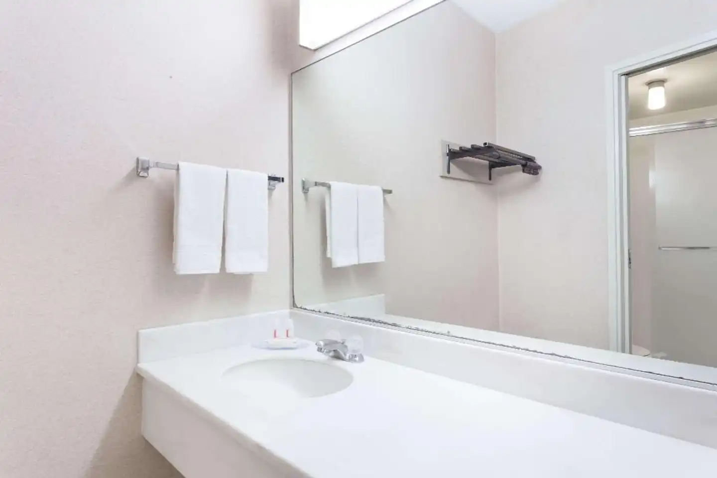 Travelodge by Wyndham San Francisco Airport North Badezimmer