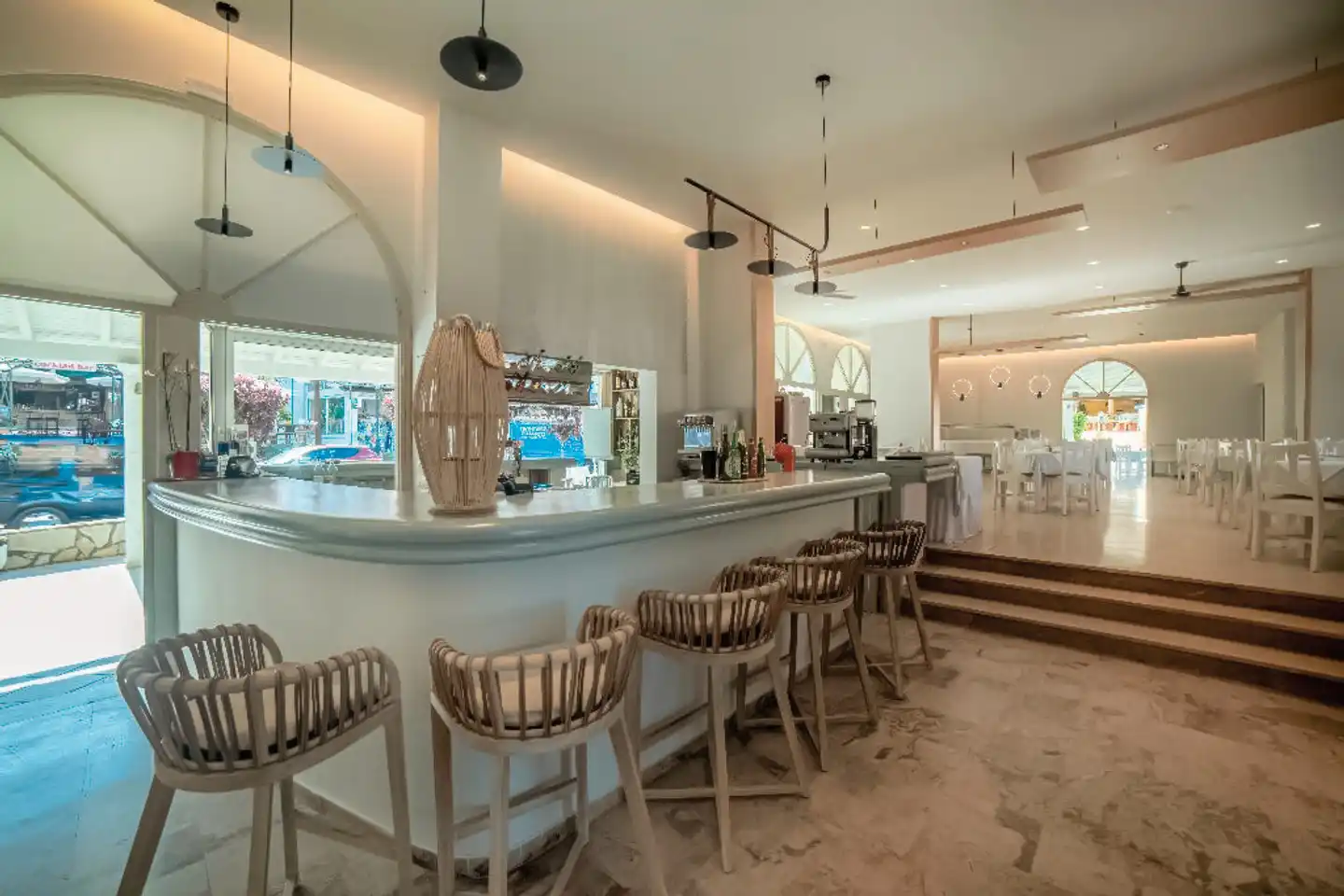 Alkionis Bar