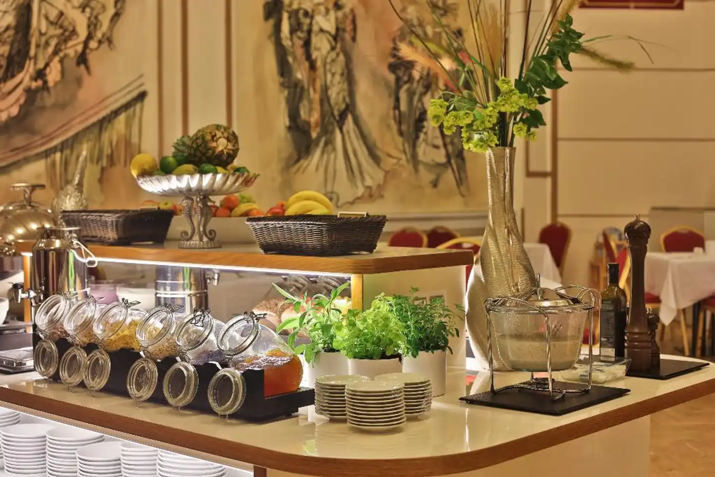 Ariston & Ariston Patio Hotel Restaurant
