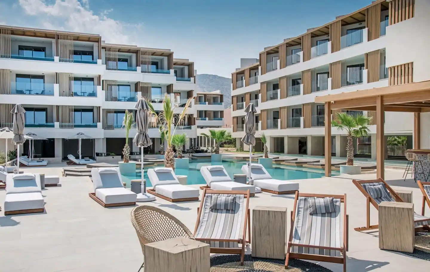 Akasha Beach Hotel & Spa Pool