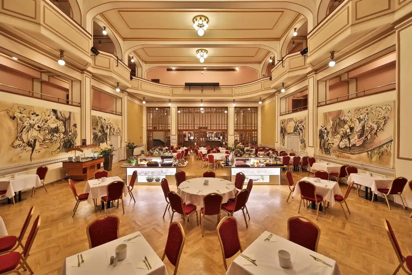 Ariston & Ariston Patio Hotel Restaurant