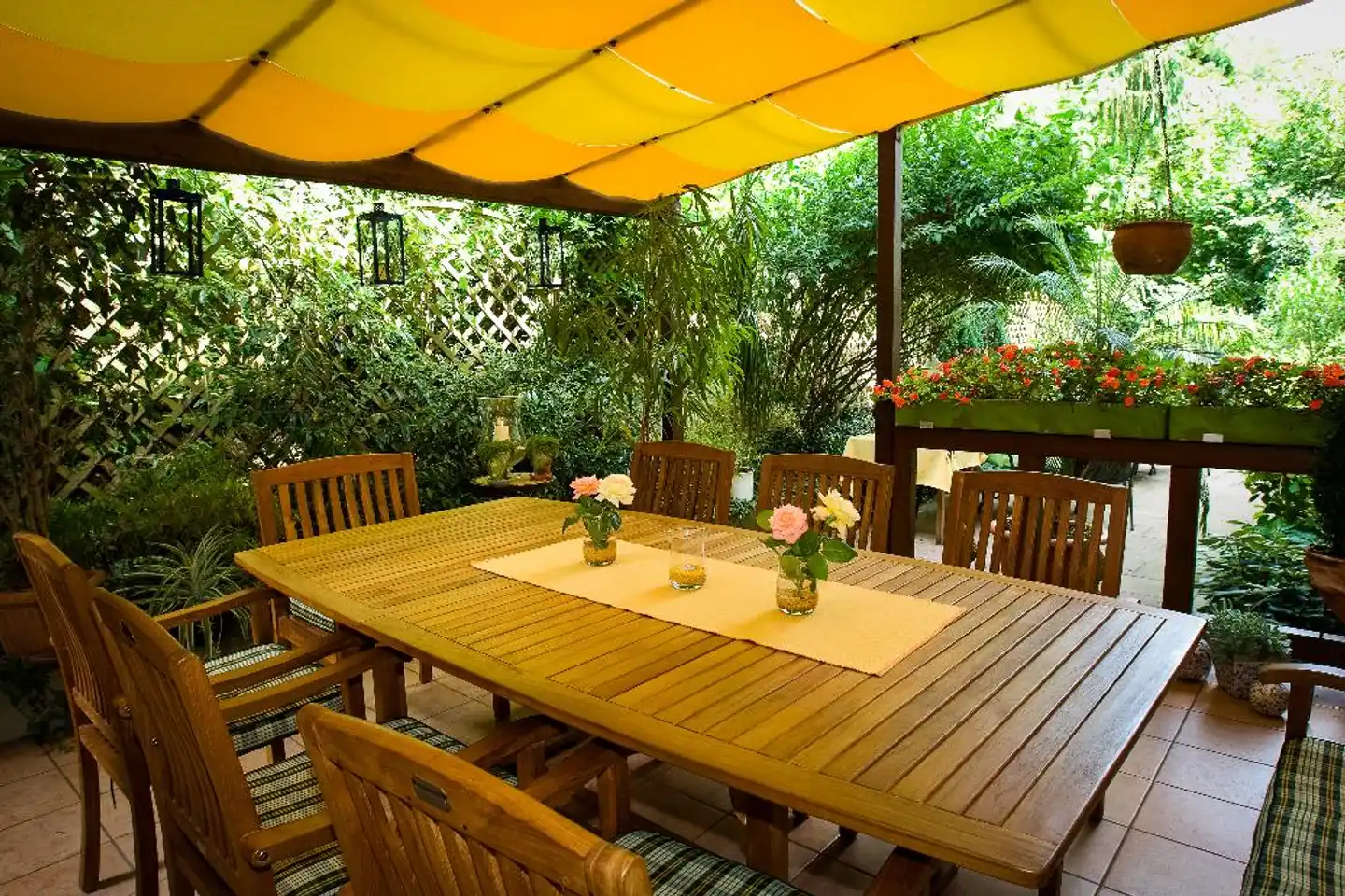 Azenberg Terrasse
