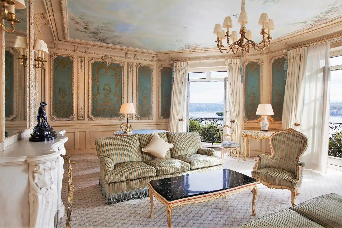 Beau-Rivage Lobby