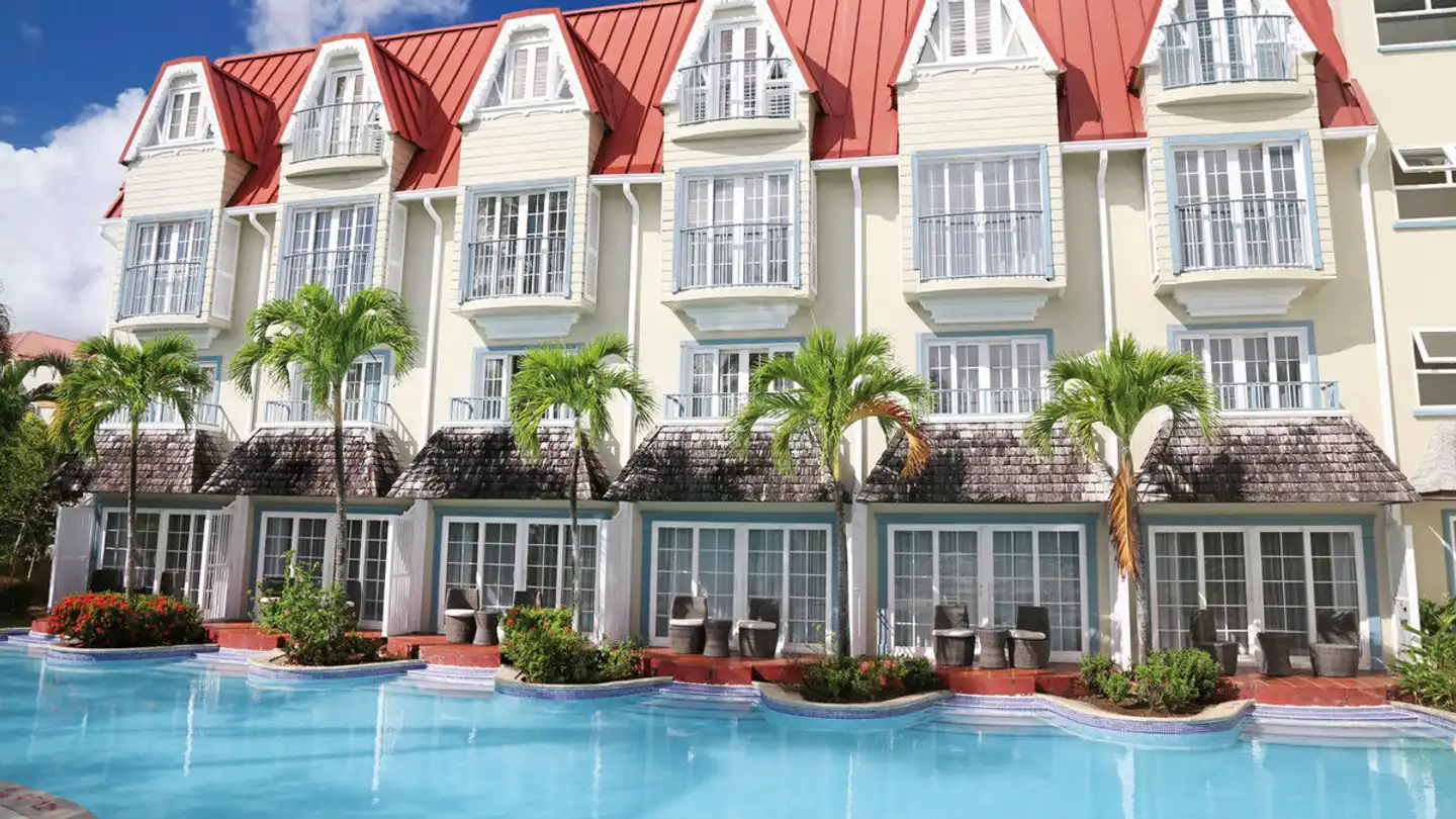 Coco Palm Pool