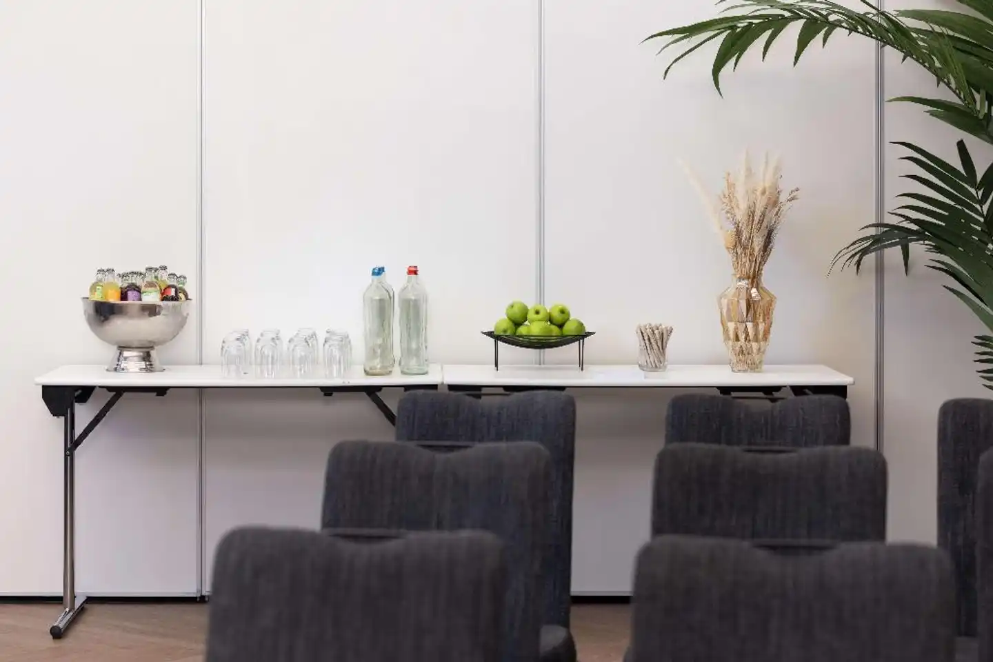 NH Amsterdam Caransa Lobby