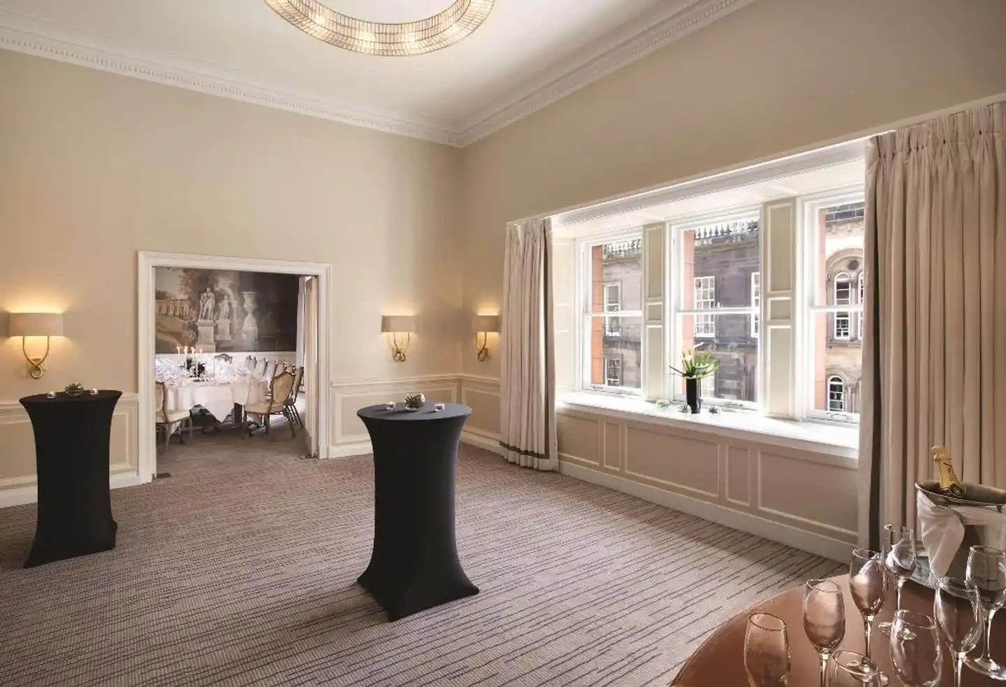 The Caledonian Edinburgh, Curio Collection by Hilton Wohnbeispiel