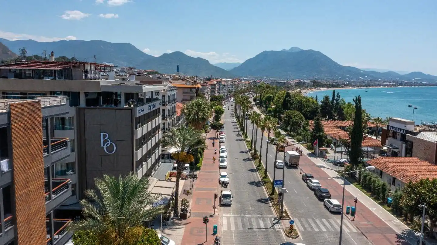 Büyük Otel Aussenansicht