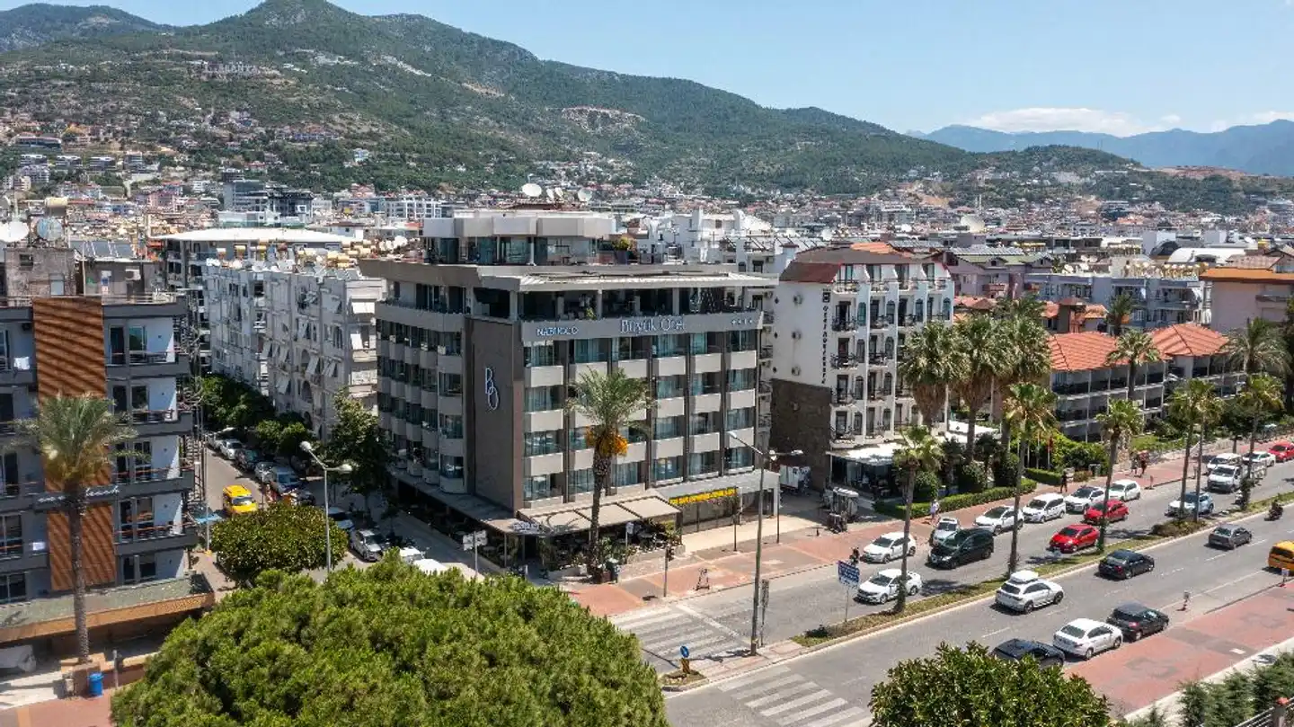 Büyük Otel Aussenansicht