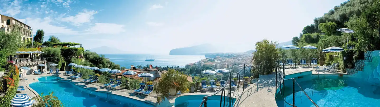 Grand Hotel Capodimonte Pool