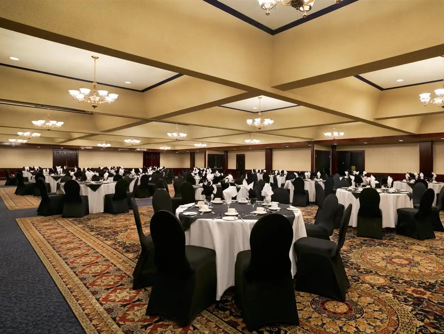 Coast Prince George Hotel by APA Restaurant
