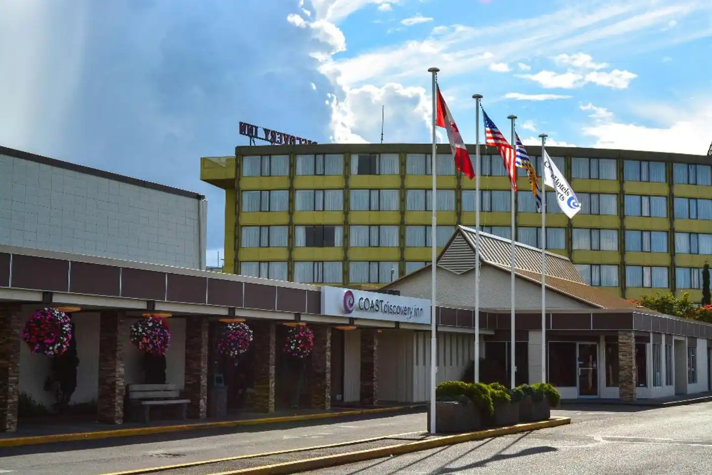 Coast Discovery Inn Aussenansicht