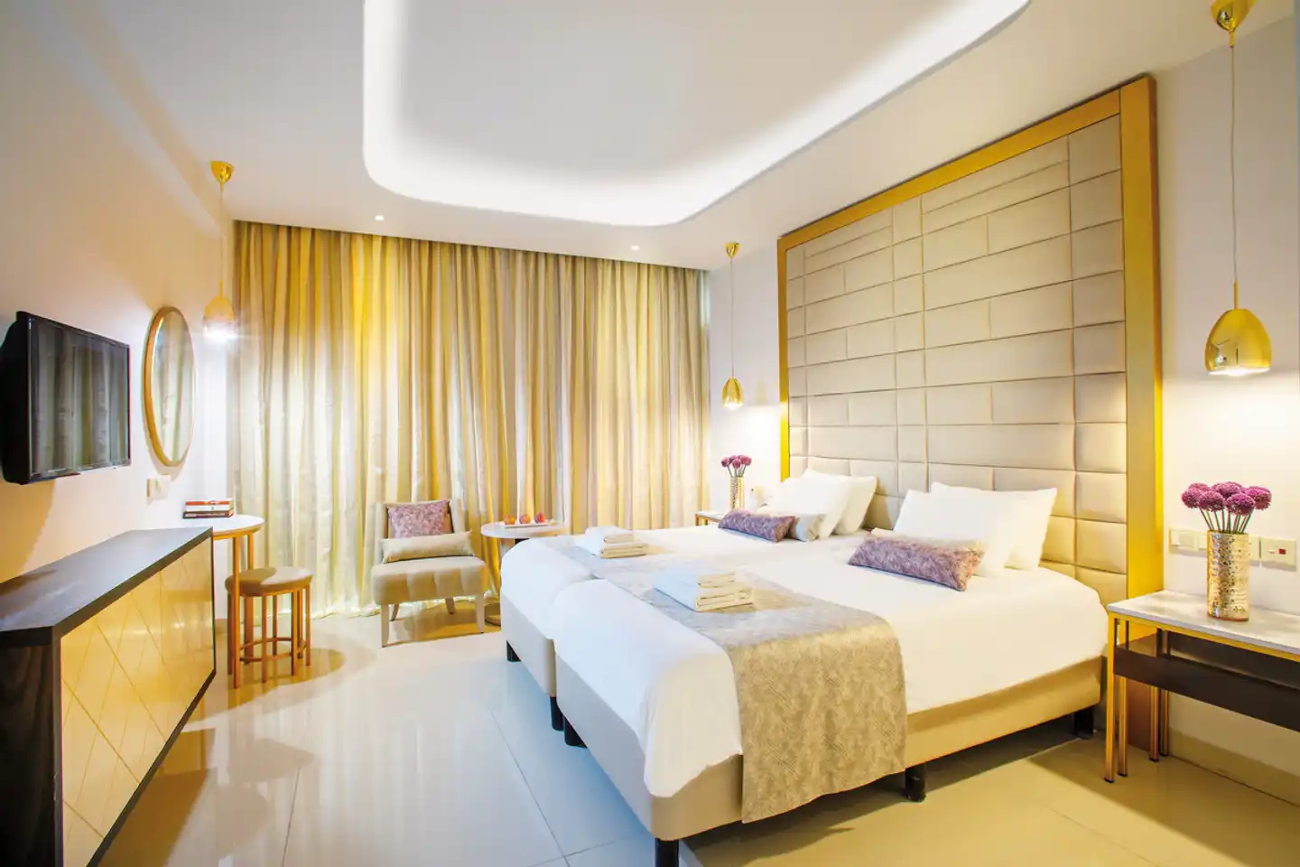 Constantinos the Great Beach Hotel Wohnbeispiel