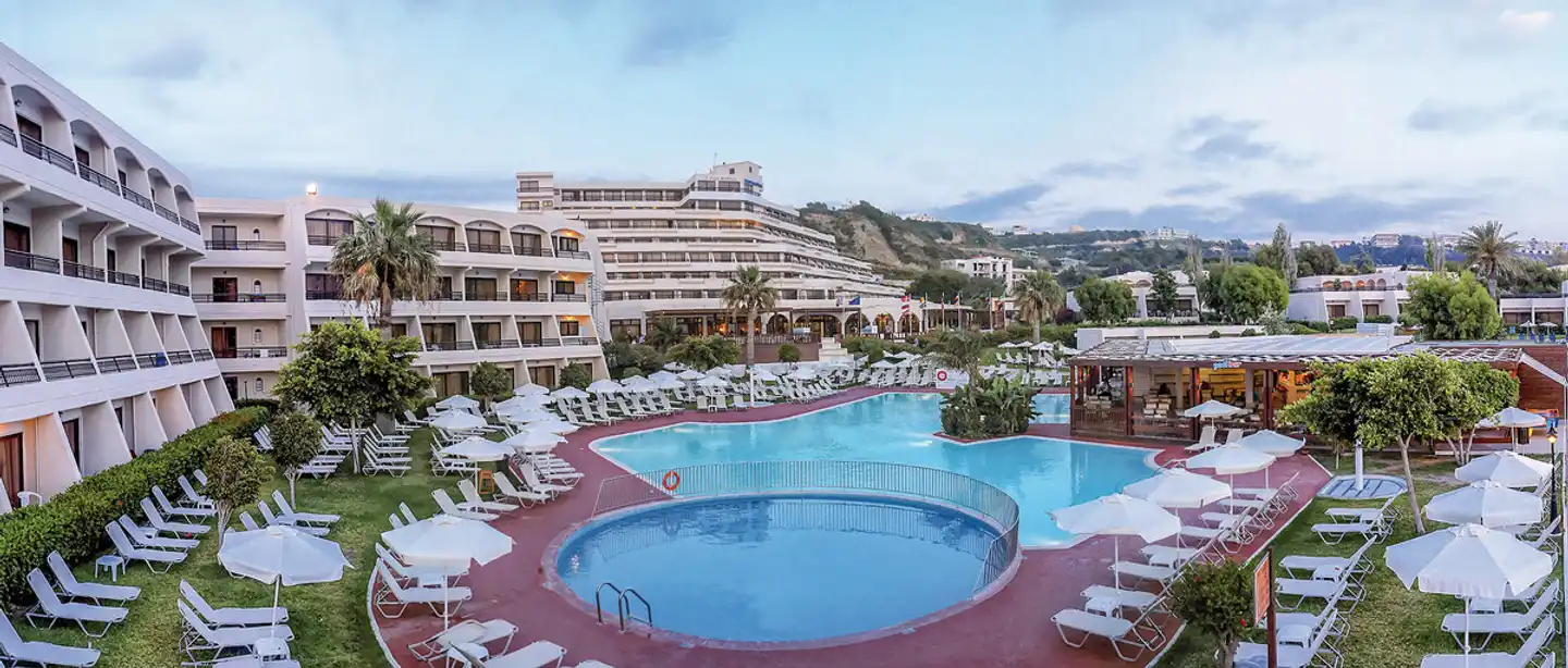 Sol by Meliá Cosmopolitan Rhodes Pool