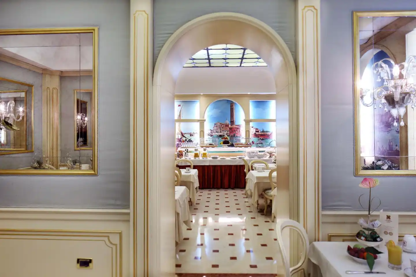 Colombina Lobby