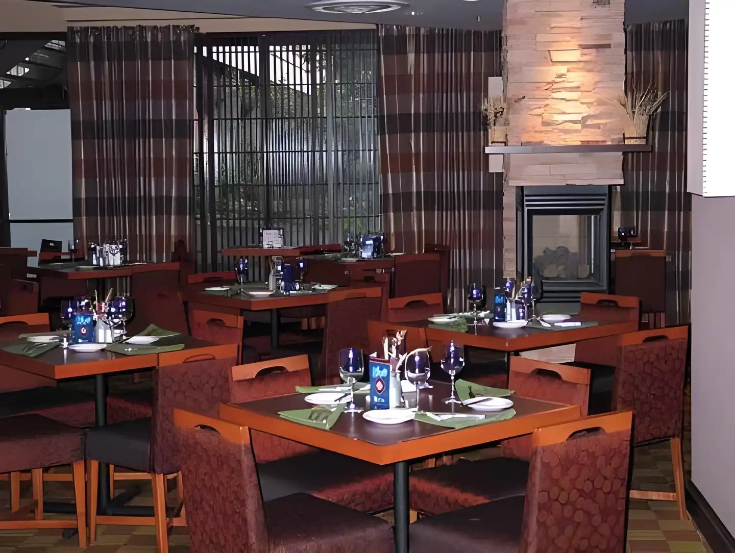 Delta Hotels by Marriott Winnipeg Restaurant