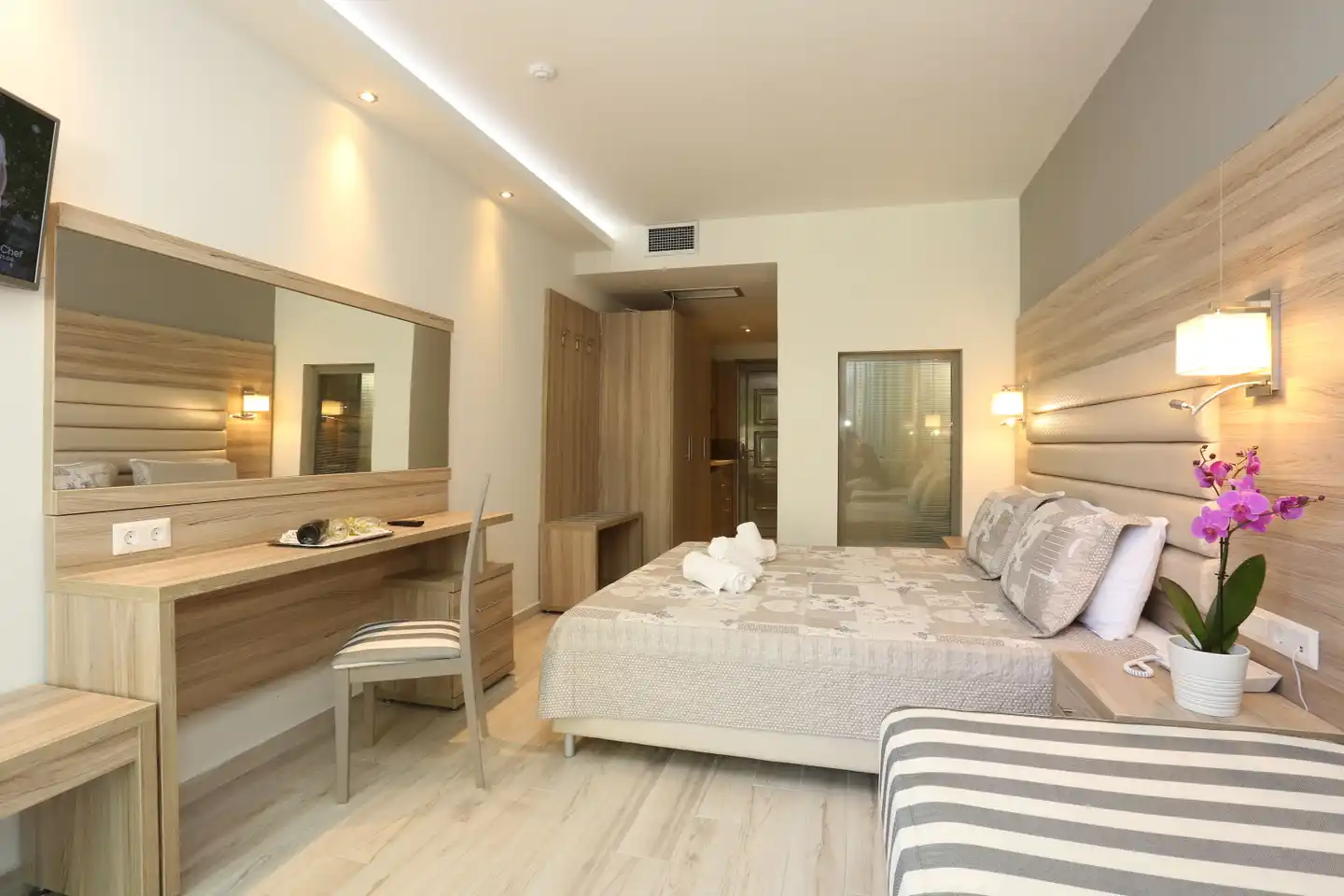 Dionysos Hotel & Suites Wohnbeispiel