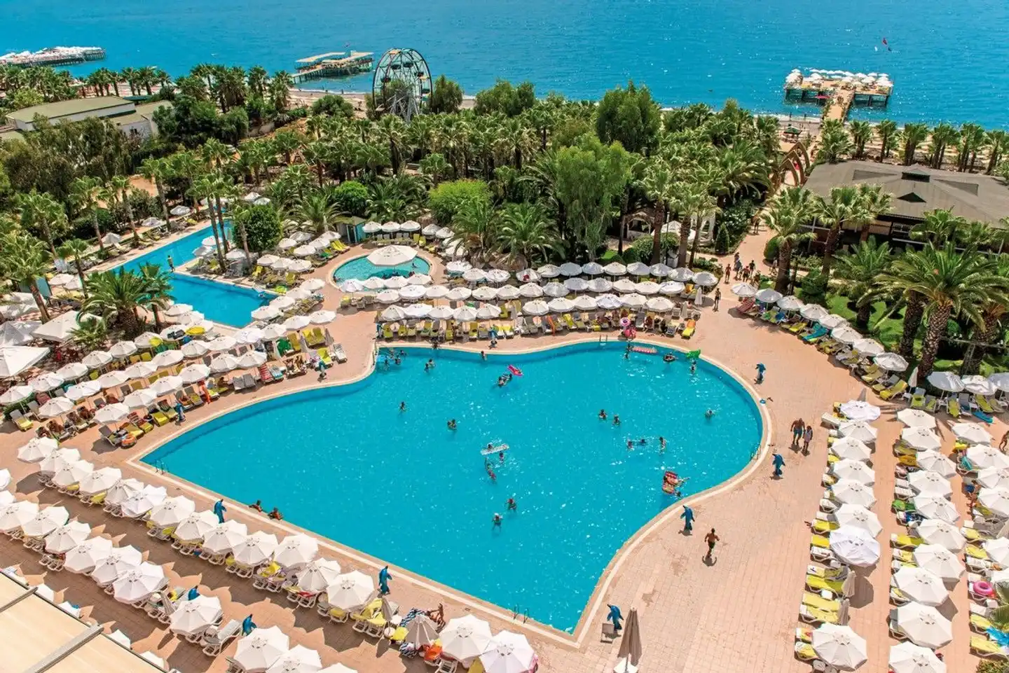 Delphin Deluxe Resort Pool