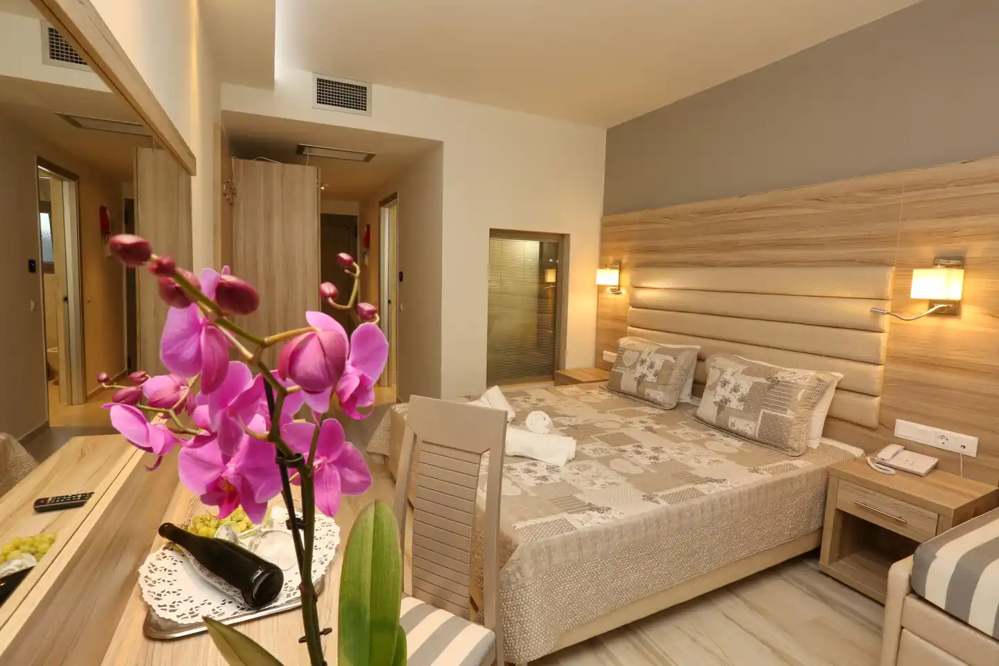 Dionysos Hotel & Suites Wohnbeispiel