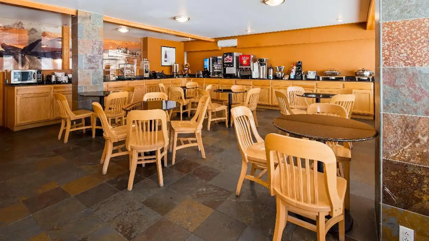 Hotel Edgewater Bar