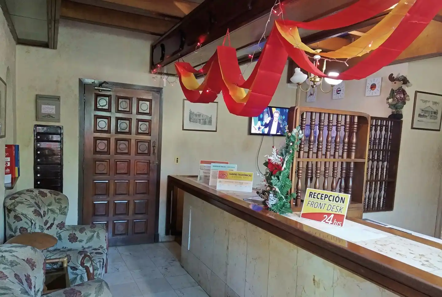 Dos Mares Bar